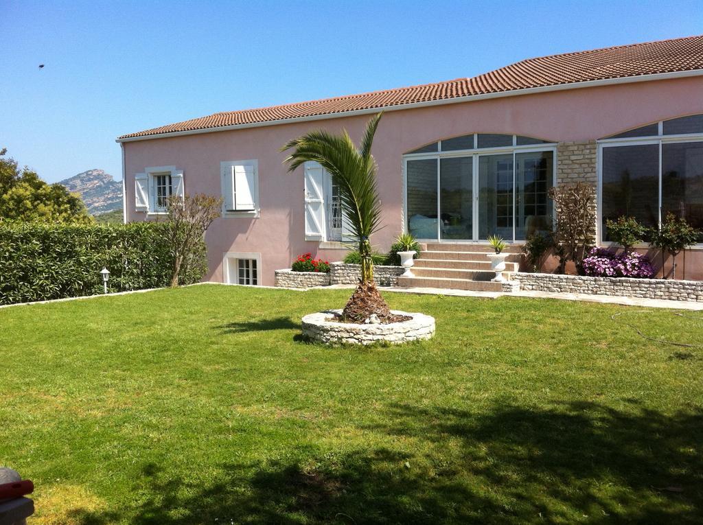Villa Elofred Saint-Florent  Room photo